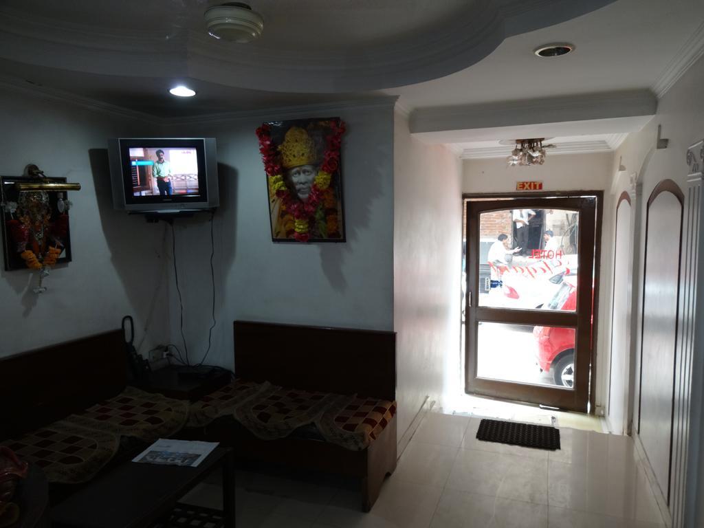 Hotel Elegant International New Delhi Exteriör bild
